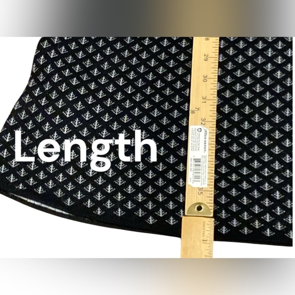 Gorgeous blue turtleneck sweater dress by krimson & klover size large
L98 - Picture 3 of 7